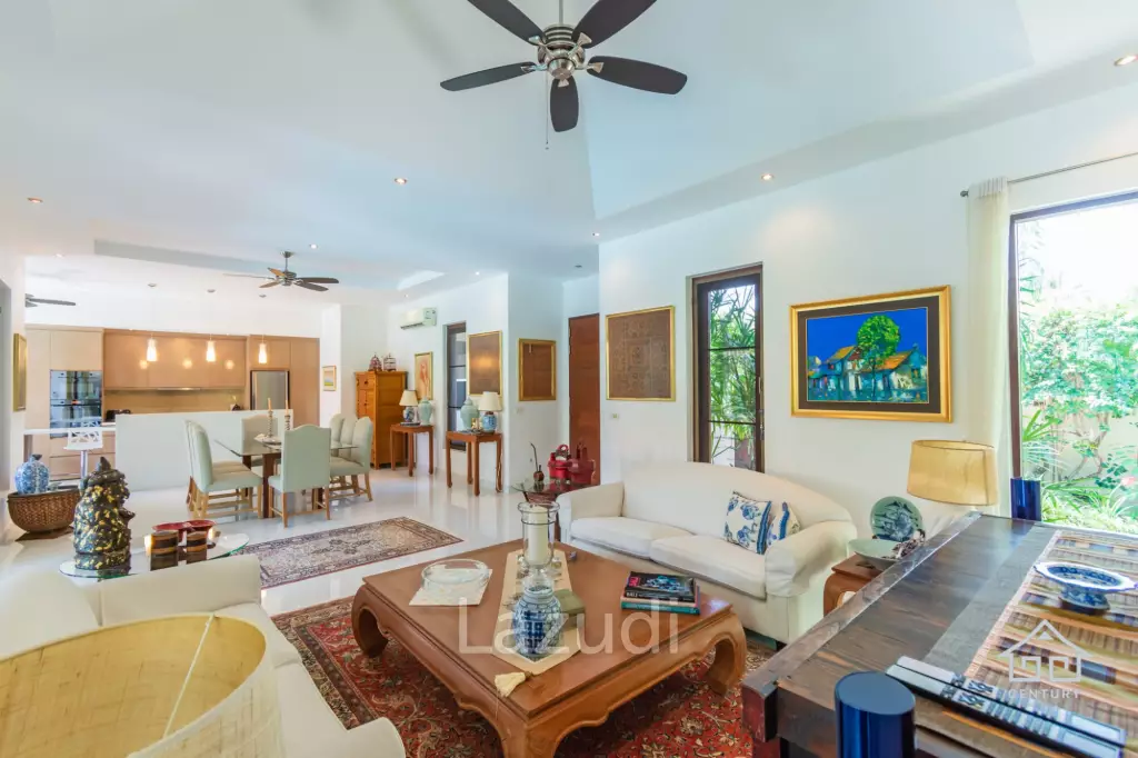 HANA VILLAGE 1 : Beautiful 3 bed Bali style pool villa on Luxury Development close to the beach