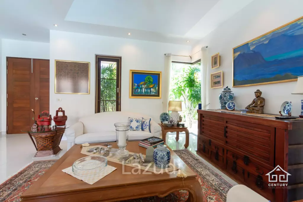 HANA VILLAGE 1 : Beautiful 3 bed Bali style pool villa on Luxury Development close to the beach