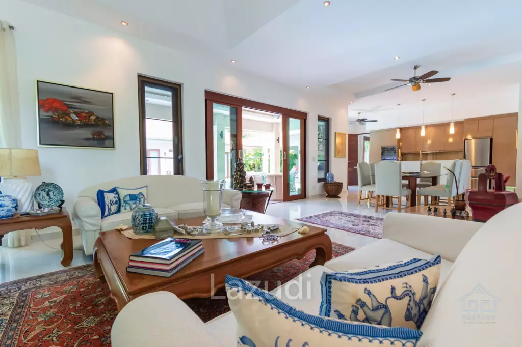 HANA VILLAGE 1 : Beautiful 3 bed Bali style pool villa on Luxury Development close to the beach