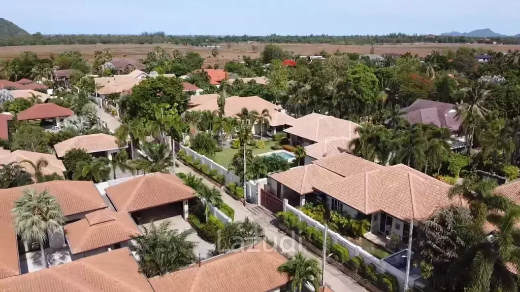 HANA VILLAGE 1 : Beautiful 3 bed Bali style pool villa on Luxury Development close to the beach