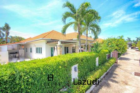 Orchid Paradise Homes 1: Nice 3 Bed Pool Villa with Outdoor Living space