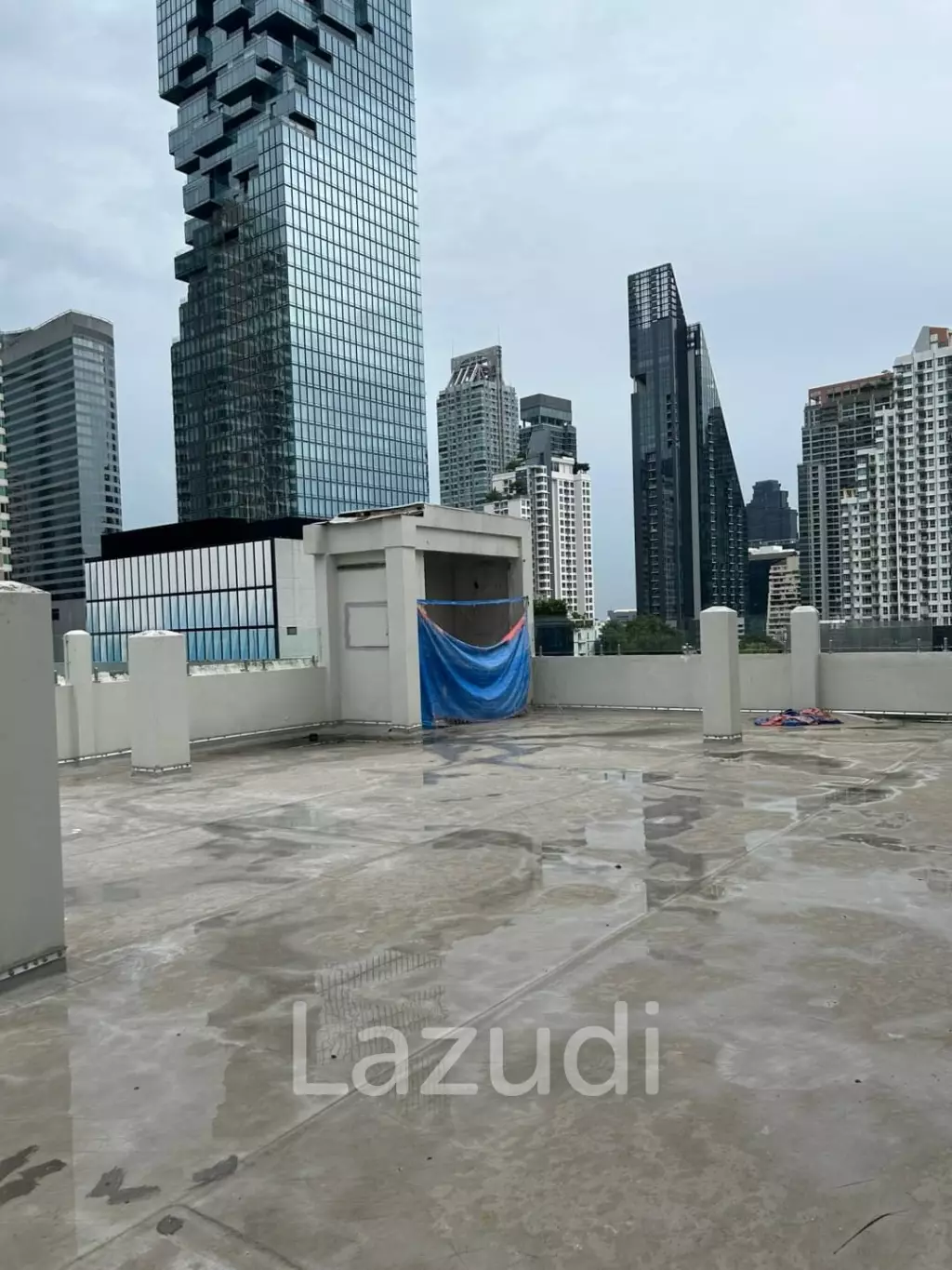 Luxury Commercial Building for rent in Silom