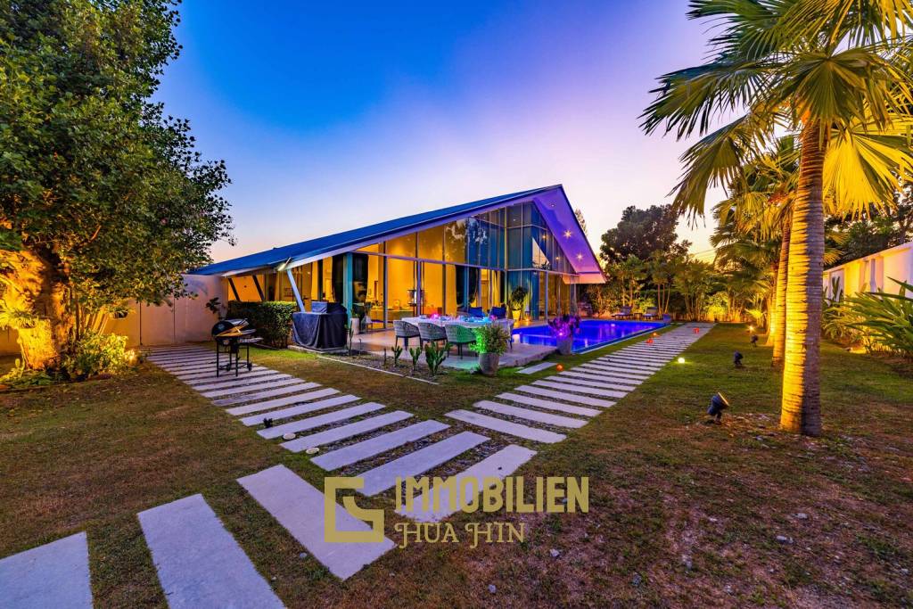 Modern 7 Bedroom Standalone Pool Villa on Large Land in Hua Hin