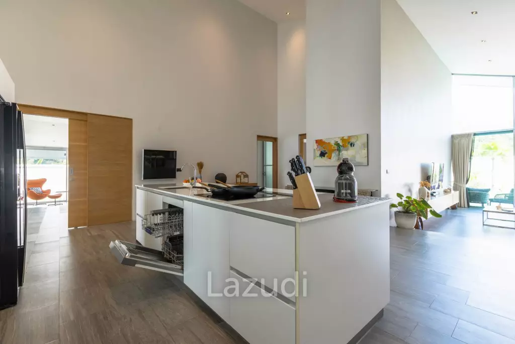 Modern 7 Bedroom Standalone Pool Villa on Large Land in Hua Hin
