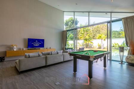 Modern 7 Bedroom Standalone Pool Villa on Large Land in Hua Hin
