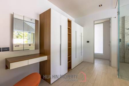 Modern 7 Bedroom Standalone Pool Villa on Large Land in Hua Hin