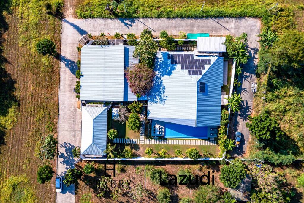 Villa moderne indépendante de 7 chambres avec piscine sur un grand terrain