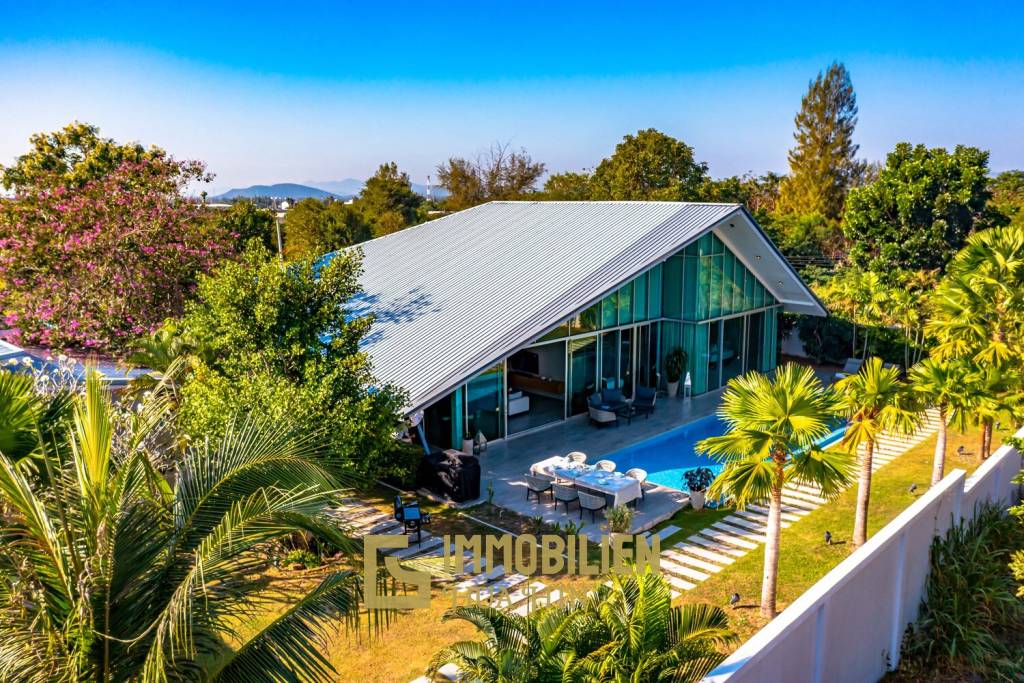 Villa moderne indépendante de 7 chambres avec piscine sur un grand terrain