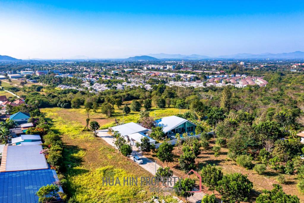 Modern 7 Bedroom Standalone Pool Villa on Large Land in Hua Hin