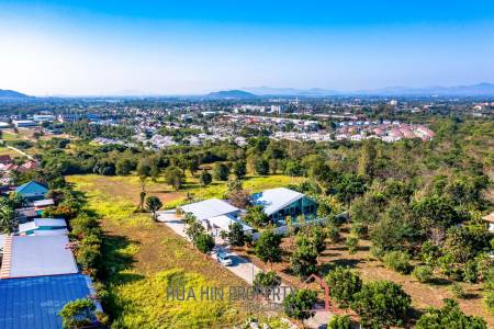 Modern 7 Bedroom Standalone Pool Villa on Large Land in Hua Hin