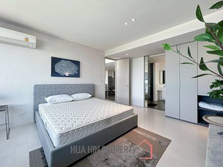Veranda Residence : 2 Bed Condo With a Stunning Sea View