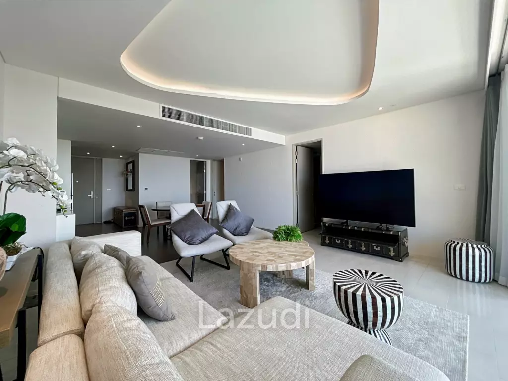 Veranda Residence : 2 Bed Condo With a Stunning Sea View