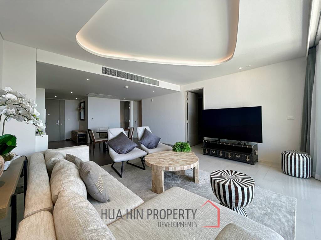 Veranda Residence : 2 Bed Condo With a Stunning Sea View