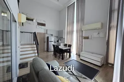 Duplex 2 Bedroom 2 Bathroom Condo On the Highest Floor