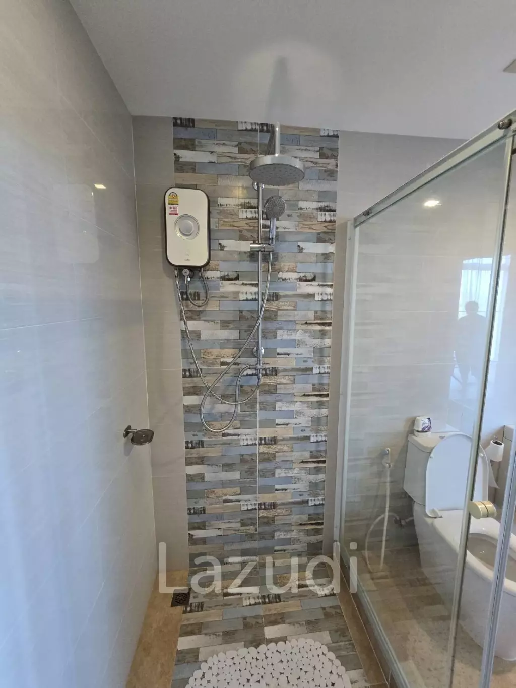 Duplex 2 Bedroom 2 Bathroom Condo On the Highest Floor
