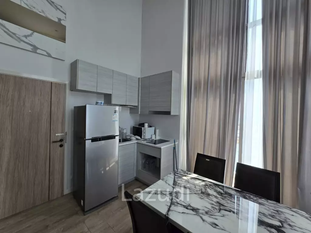 Duplex 2 Bedroom 2 Bathroom Condo On the Highest Floor