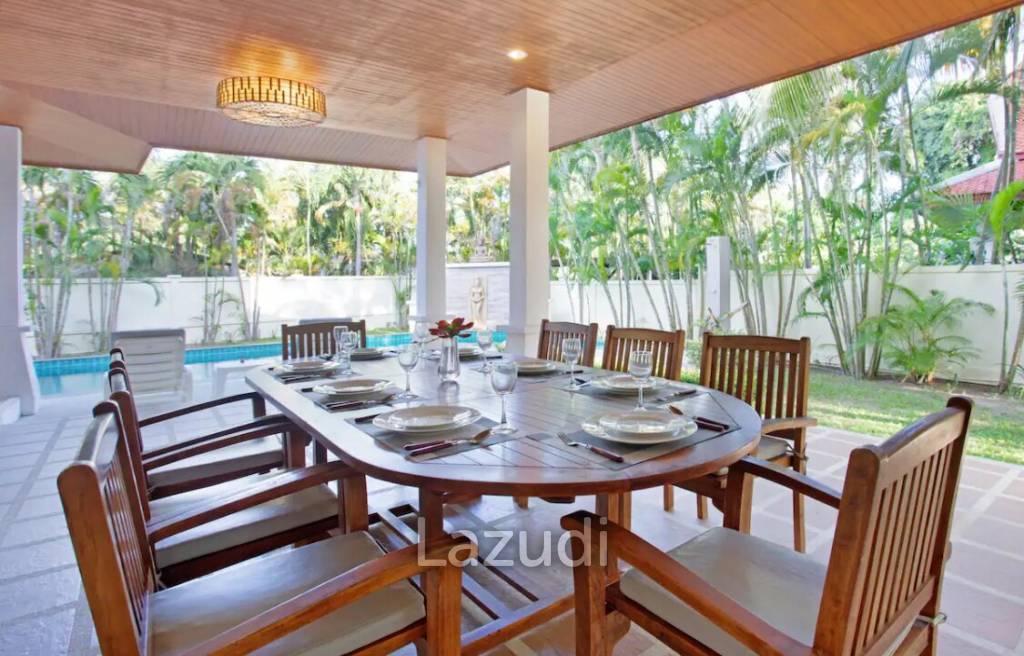 Luxurious 4 Bedroom Villa in Rawai Phuket