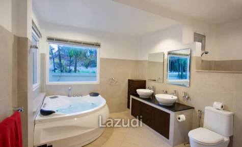 Luxurious 4 Bedroom Villa in Rawai Phuket