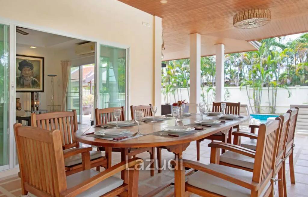 Luxurious 4 Bedroom Villa in Rawai Phuket