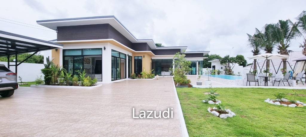 4 Bedrooms 4 Bathrooms 300 SQ.M. Pool Villa in Bang Saray