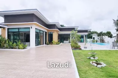 4 Bedrooms 4 Bathrooms 300 SQ.M. Pool Villa in Bang Saray