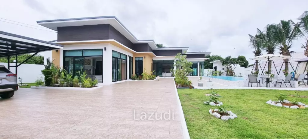 4 Bedrooms 4 Bathrooms 300 SQ.M. Pool Villa in Bang Saray