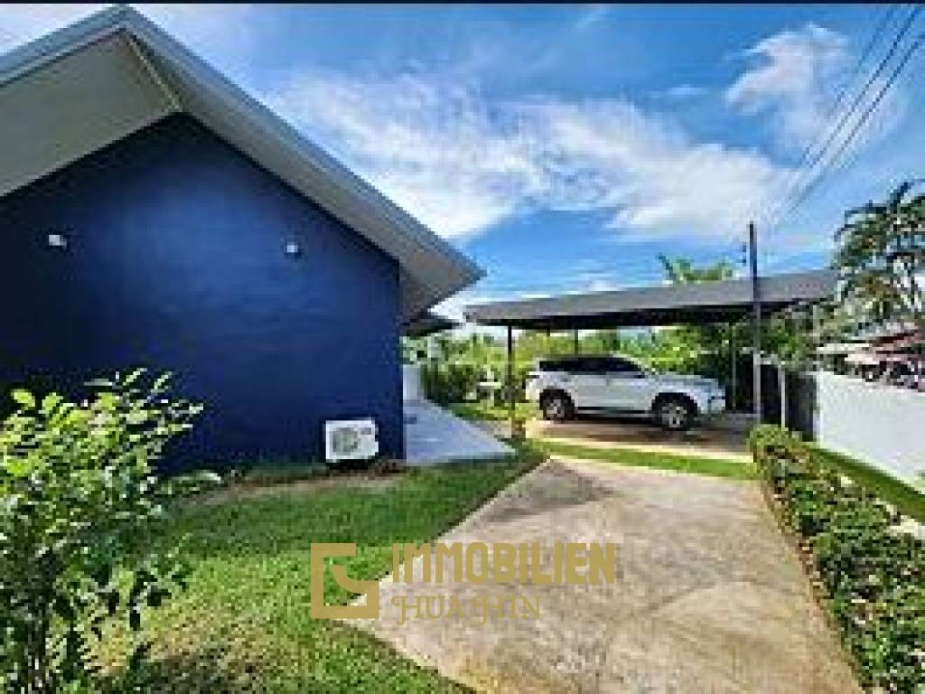 SINGLE HOUSE NEAR LOTUS PRAN BURI : 2 bed with 1 extra room outside