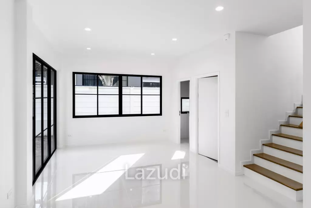 3-Bedroom House For Sale At Crown Estate, Koh Kaew