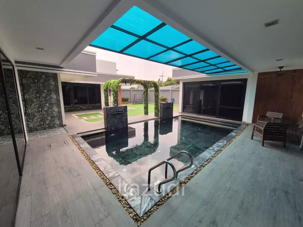 5 Bedrooms 4 Bathrooms 300 SQ.M. Baan Mae Pool Villa 1