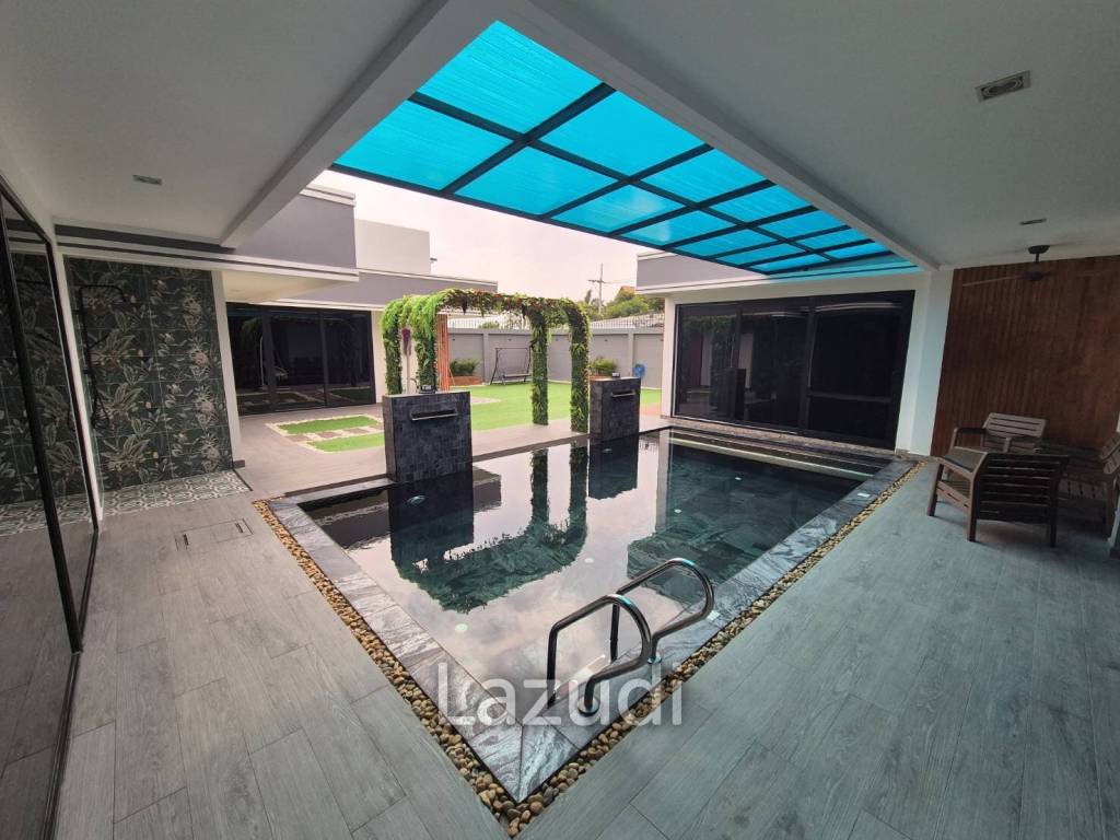 5 Bedrooms 4 Bathrooms 300 SQ.M. Baan Mae Pool Villa 1