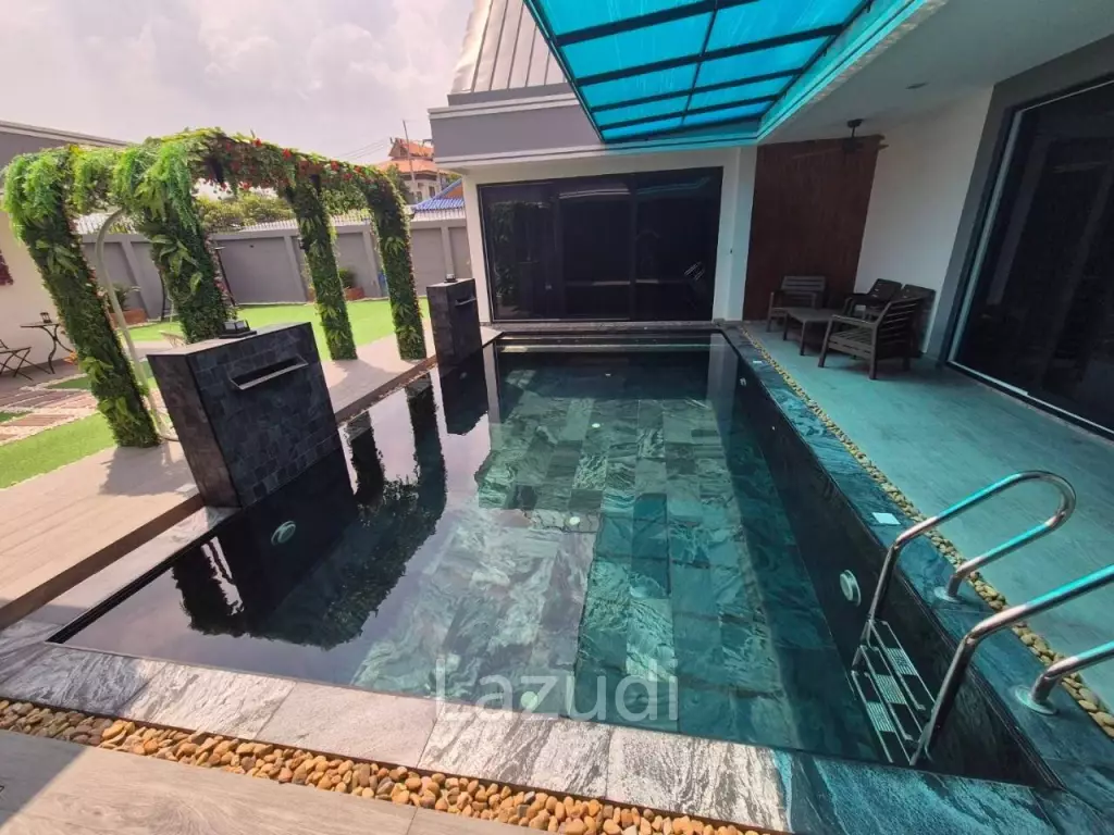 5 Bedrooms 4 Bathrooms 300 SQ.M. Baan Mae Pool Villa 1