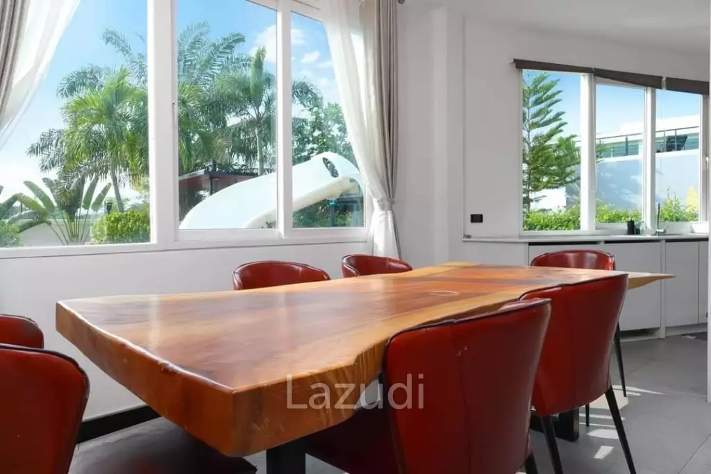4  Beds 5 Baths 500 SQ.M. Mountain Village 2