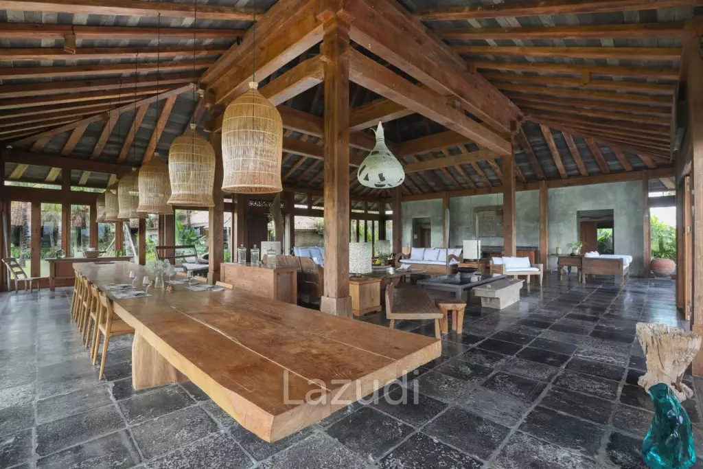 SPACIOUS VILLA WITH PANORAMIC RICE FIELD VIEWS IN NYANYI