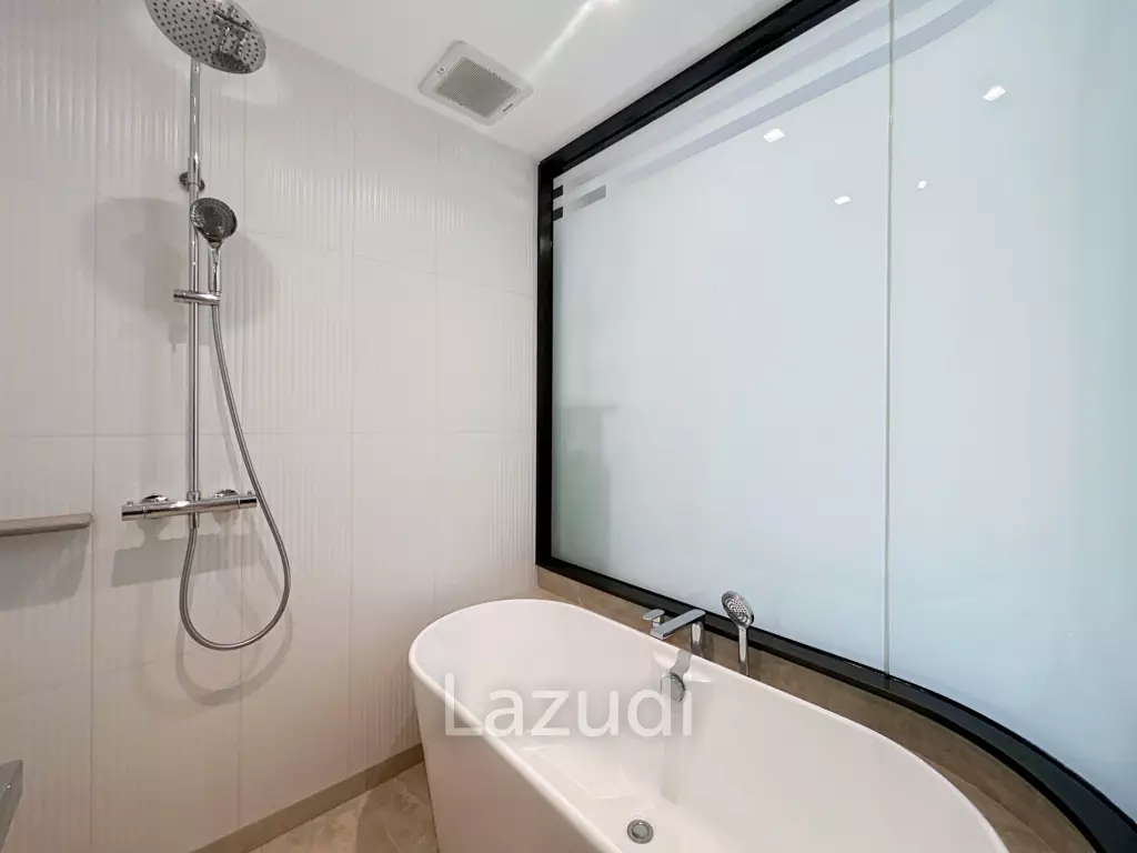 Intercontinental : 1 Bedroom Condo With Sea Views