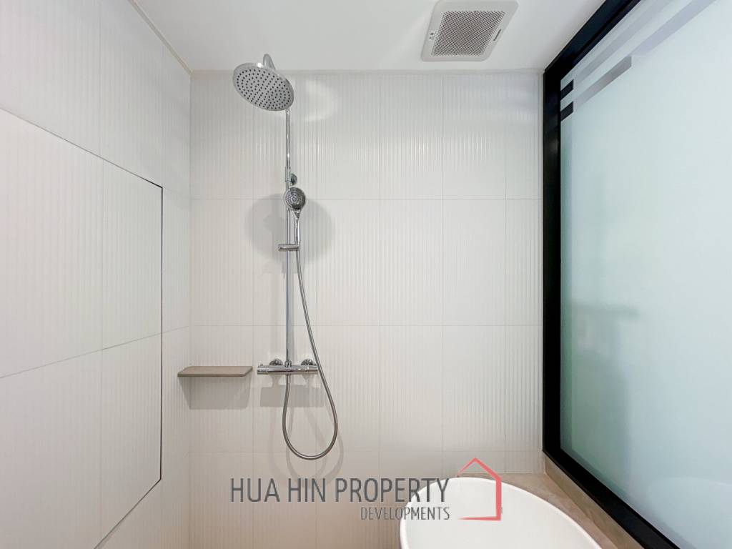 Intercontinental : 1 Bedroom Condo With Sea Views