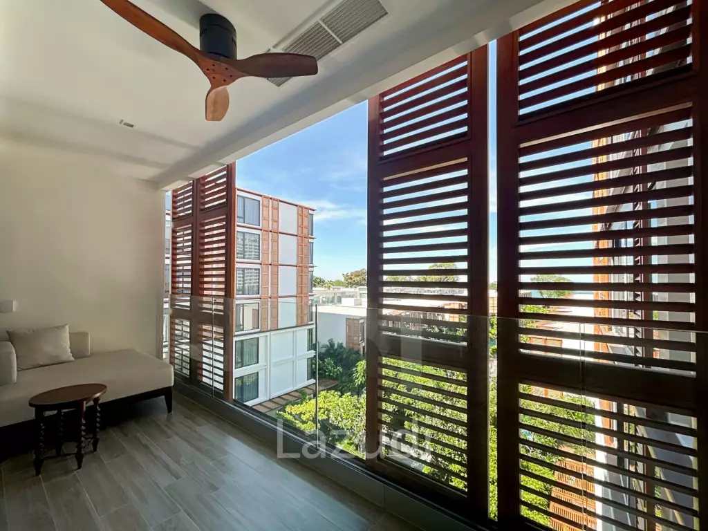 Intercontinental : 1 Bedroom Condo With Sea Views