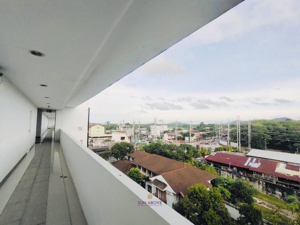 Penthouse 2-Bedroom Condo For Rent At The Wide Condotel