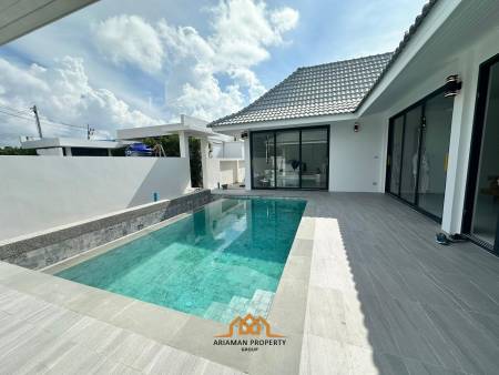 2 Bed 2 Bath 165 SQ.M One Choengmon Villas