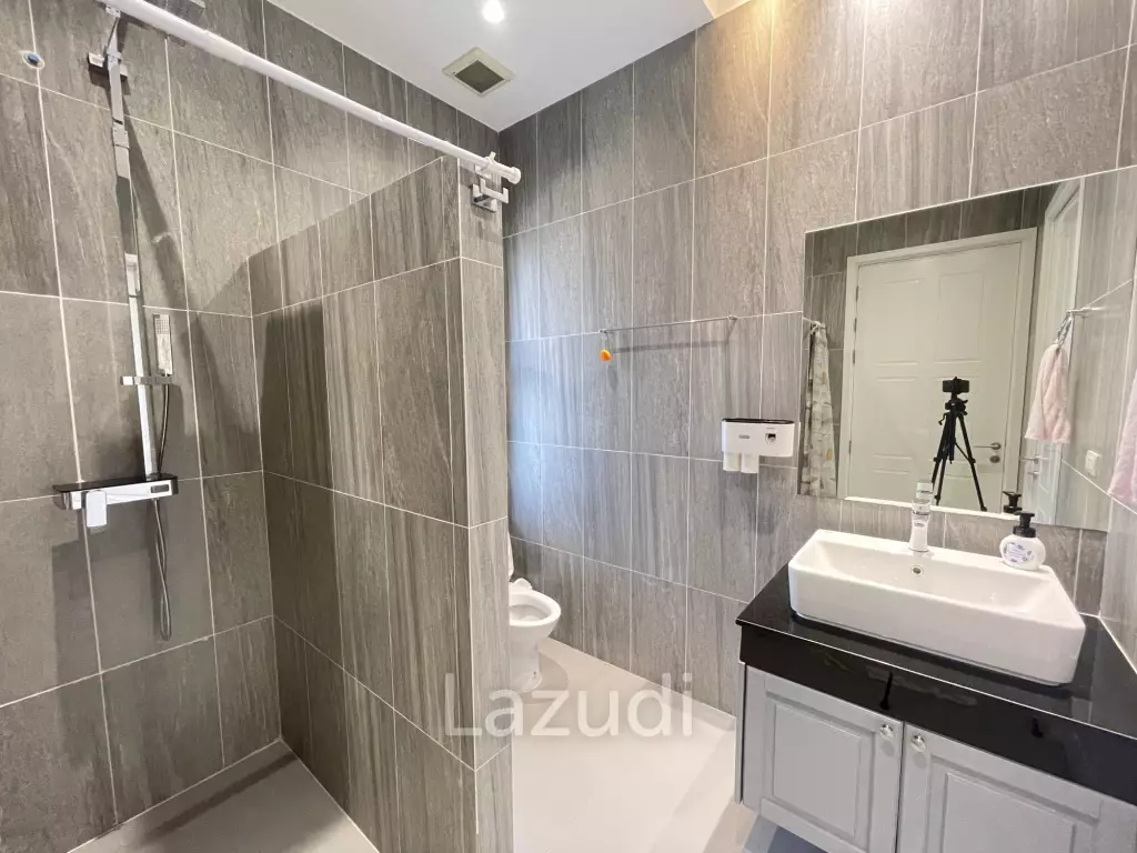 The Clouds I: Pool Villa with 4 Bedrooms and 3 Bathrooms on a Corner Plot