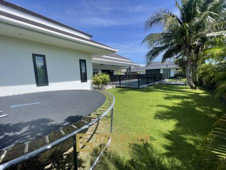 The Clouds I: villa avec piscine, 4 chambres et 3 salles de bains sur un terrain d'angle