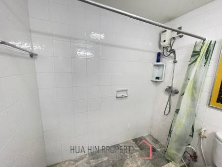 Palm Pavillion: 1-bedroom condo with sea view