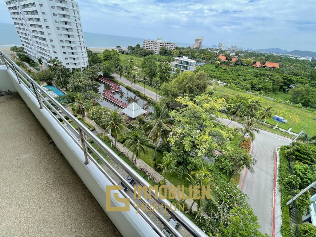 Palm Pavillion: 1-bedroom condo with sea view