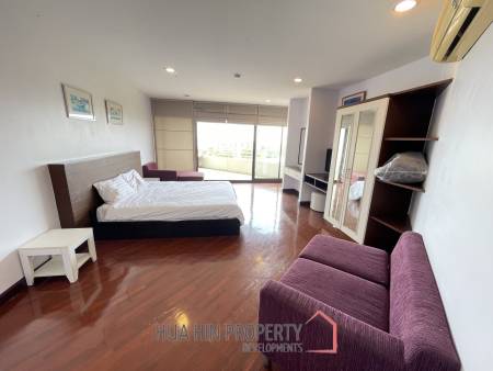 Palm Pavillion: 1-bedroom condo with sea view