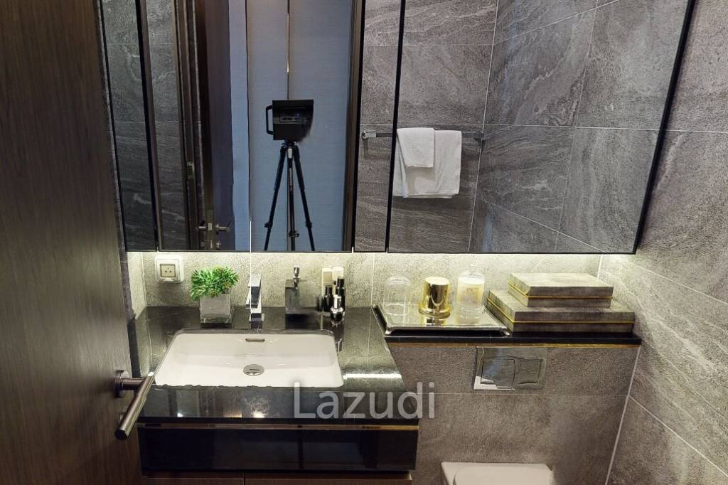 2 Bed 2 Bath 72.36 SQ.M. The Esse Sukhumvit 36