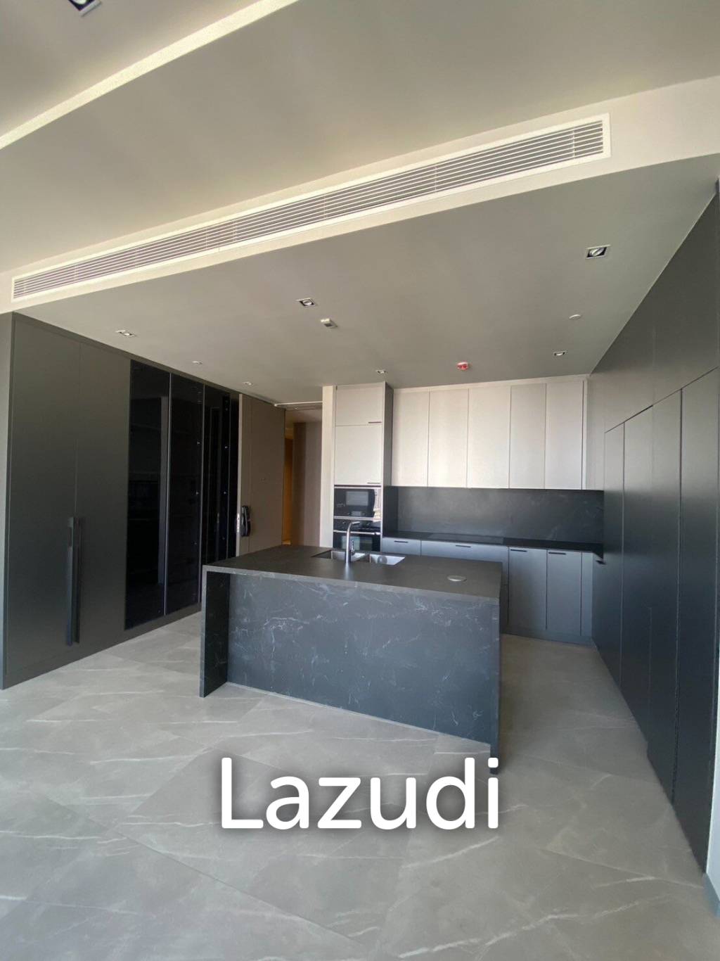 135.96 sqm high-floor condo at Hyde Heritage Thonglor Bangkok