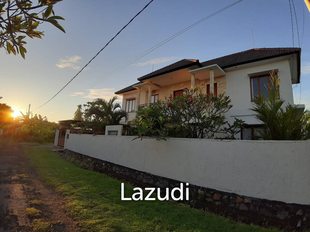 COASTAL VILLA WITH STUNNING SEA AND MOUNTAIN VIEWS IN BULELENG