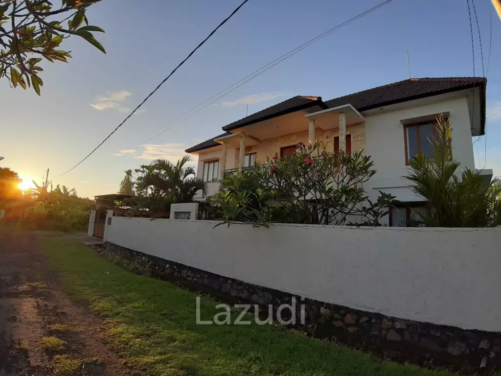 COASTAL VILLA WITH STUNNING SEA AND MOUNTAIN VIEWS IN BULELENG