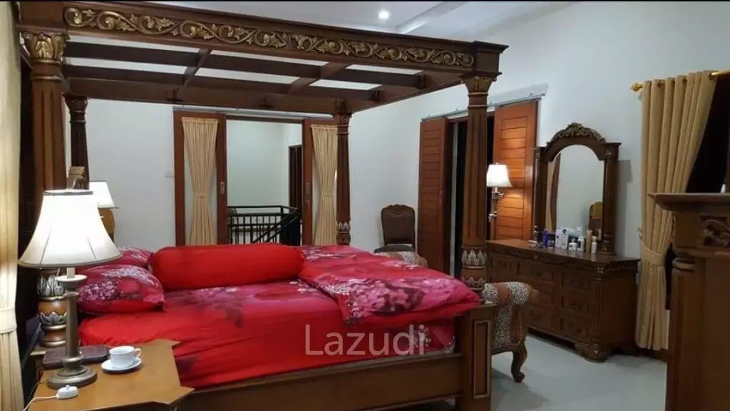 COASTAL VILLA WITH STUNNING SEA AND MOUNTAIN VIEWS IN BULELENG