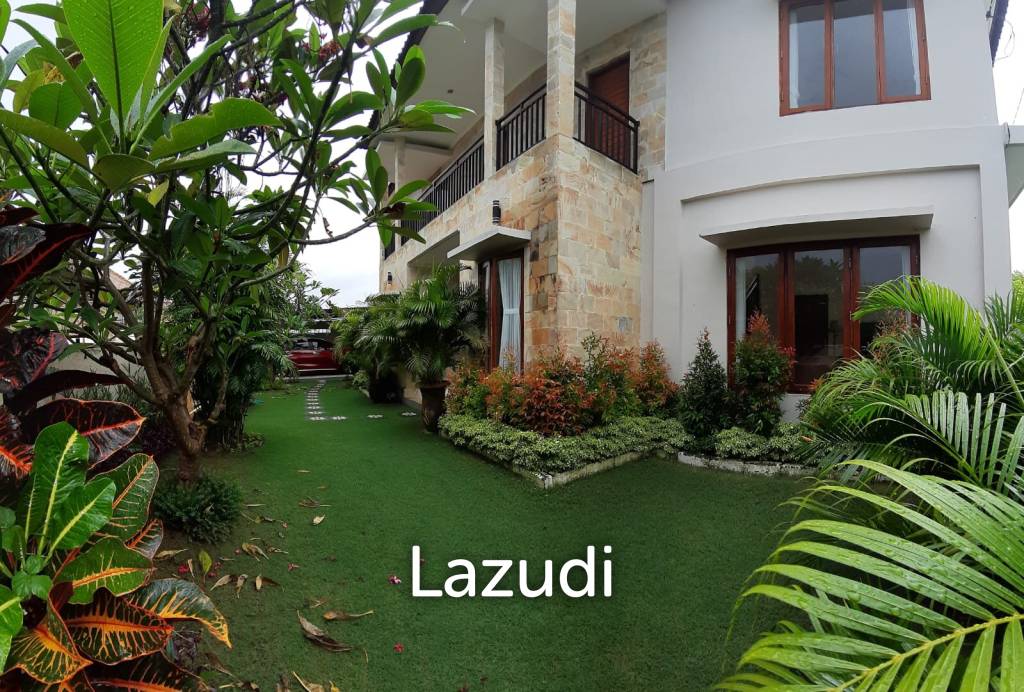 COASTAL VILLA WITH STUNNING SEA AND MOUNTAIN VIEWS IN BULELENG