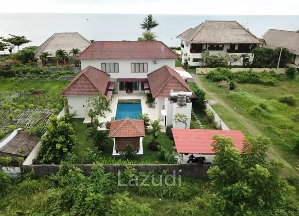 COASTAL VILLA WITH STUNNING SEA AND MOUNTAIN VIEWS IN BULELENG